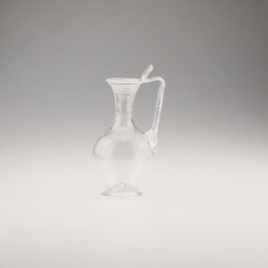 Petite carafe III IV ème siècle