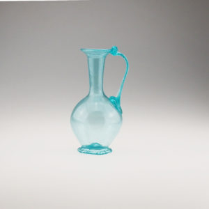 Petite carafe bleutée III IV ème siècle