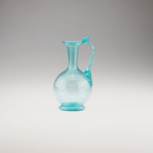 Petite carafe bleutée III IV ème siècle