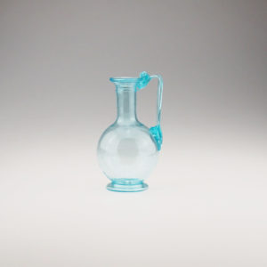 Petite carafe bleutée III IV ème siècle